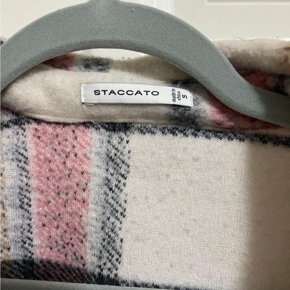 Staccato shacket from dry goods - Picture 3 of 3